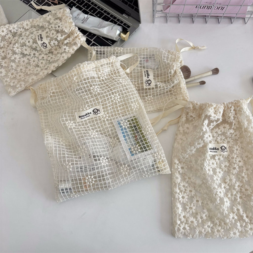 Lace Embroidered Daisy Mesh Dr - Travel Accessories Pouch 评论和价格